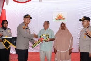 Program Berseri Polres Dumai rampungkan lagi rehab dua rumah warga