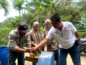 Pertamina Dumai latih masyarakat manfaatkan limbah tanaman Sorgum jadi pakan ternak