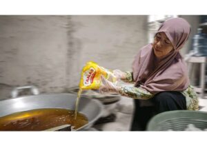 Dukungan Migor Apical bikin Keripik Cabe Nurul Fatiha Melesat