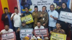 KONI Dumai salurkan uang pembinaan Atlit dan Pelatih berprestasi dalam Porprov Riau 2022 lalu