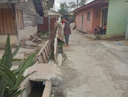 Proyek drainase dibiarkan berserak, warga khawatir,  sedangkan Dinas PU Dumai jawab begini