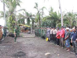 TMMD Kodim Dumai tanami ratusan bibit mangrove di Pantai Purnama