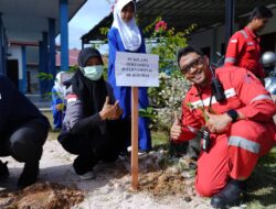 Pertamina Kilang Dumai dukung Green Policing Kapolda Riau lewat aksi penanaman pohon