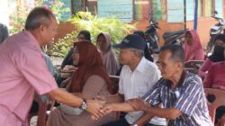 Pelindo Grup salurkan ratusan paket sembako dan cek kesehatan gratis