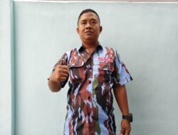 Ketua IPK Dumai Patrik Tatang serahkan SK Dumai Timur ke Arfit Gusnanda Putra