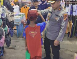 Polsek Dumai Timur Berbagi bantu seragam sekolah warga kurang mampu