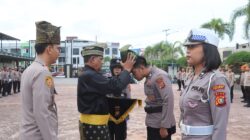 Kapolres Dumai bersama Ketua LAM resmikan penggunaan Tanjak dan Slempang untuk anggota Polri