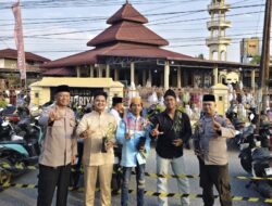 Kapolres Dumai pastikan pelaksanaan Salat Id tenang dan warga diberi THR Hijau