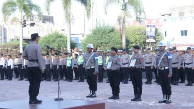 Kapolres Dumai resmikan pemecatan tidak hormat dua anggota dari Kepolisian