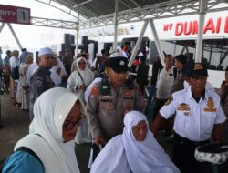 Sebanyak 139 jemaah Haji Rohil turun selamat di Terminal Pelindo Dumai