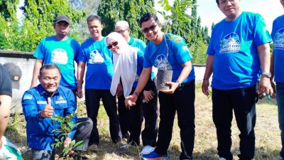 Semarak HUT Demokrat ke 25, Kader dan Pengurus di Dumai gelar goro, cek kesehatan serta penanaman pohon