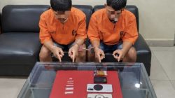 Dua remaja di Lubuk Gaung Dumai keciduk Polisi kuasai enam paket sabu